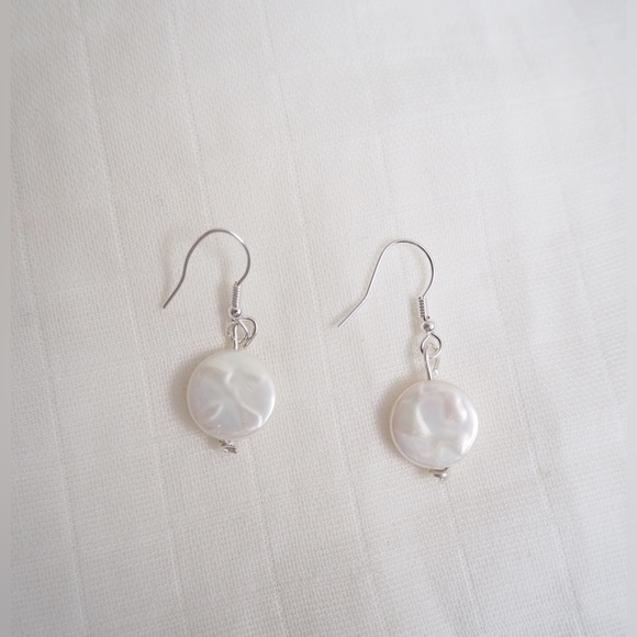 Handmade Freshwater Pearl Dangle Silver Earrings - Picture 2 of 4